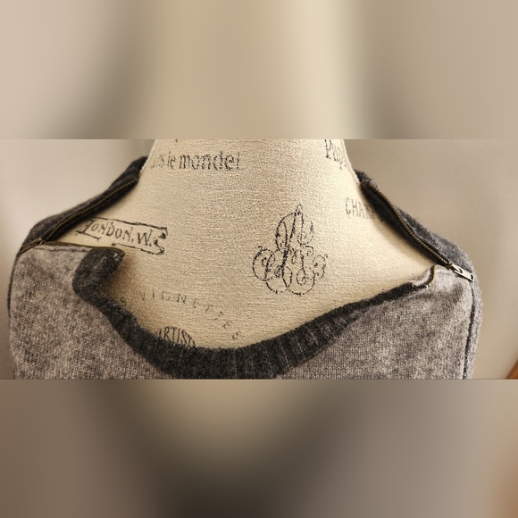 J.Crew women's grey colorblock crew neck sweater with zippers in size S - Picture 3 of 8